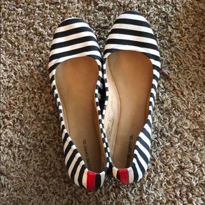 Striped flats
